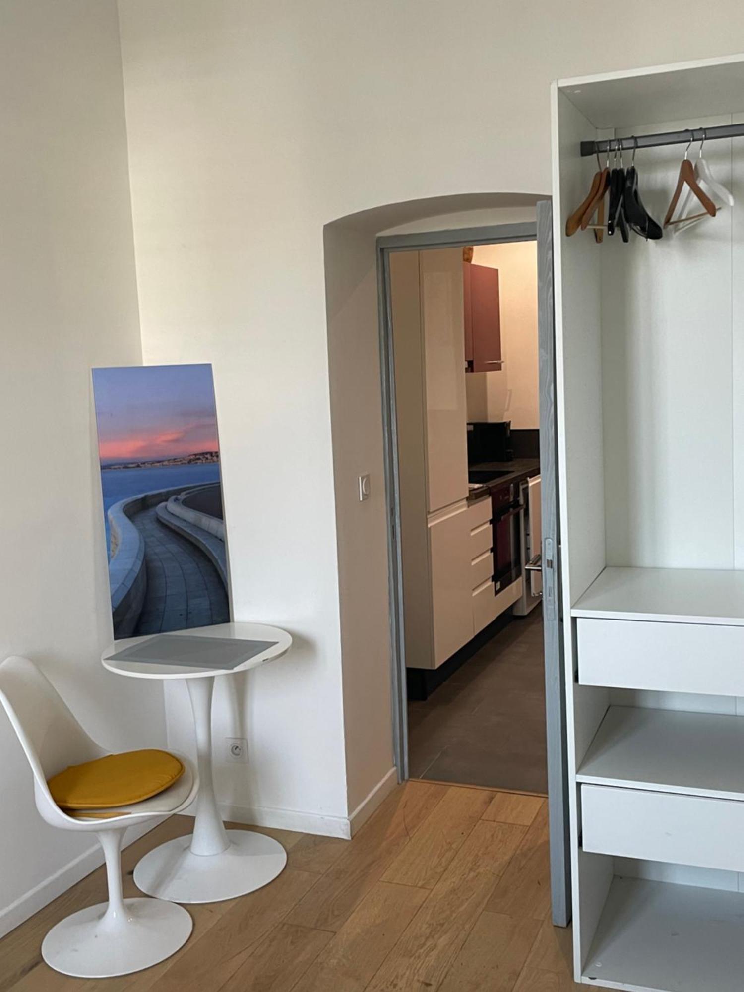Sea View Nice Port Appartment 외부 사진